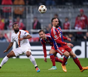 FC Bayern Munchen v AS Roma - UEFA Champions League