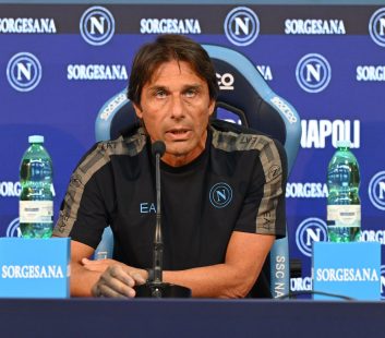 Conte Napoli press conference