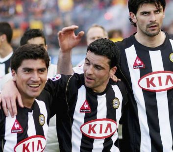 UDINE, ITALY - MARCH 20: Udinese players David Pizarro , Antonio Di Natale and Vincenzo Iaquinta celebrate after scoring during the Serie A match between Udinese and Lecce on March 20, 2005 in Udine, Italy. (Photo by New Press/Getty Images)