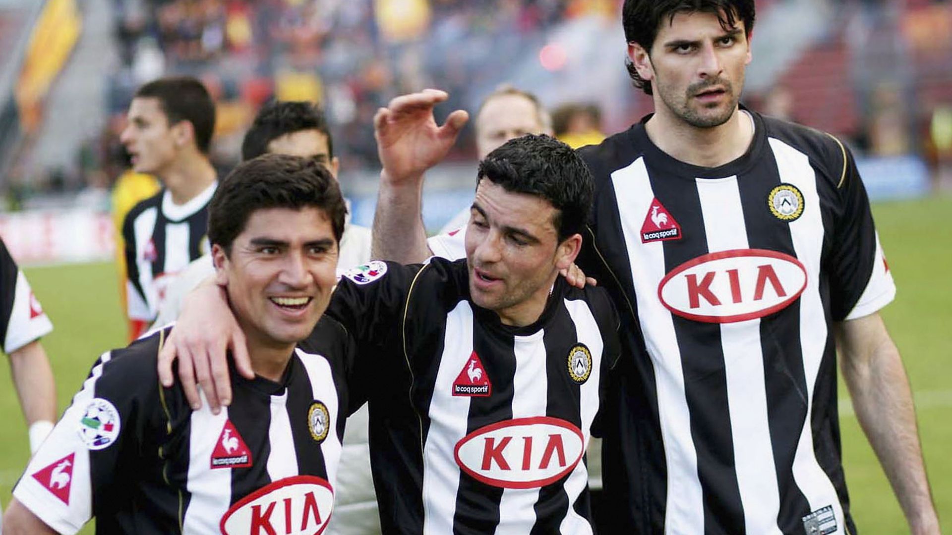 UDINE, ITALY - MARCH 20: Udinese players David Pizarro , Antonio Di Natale and Vincenzo Iaquinta celebrate after scoring during the Serie A match between Udinese and Lecce on March 20, 2005 in Udine, Italy. (Photo by New Press/Getty Images)