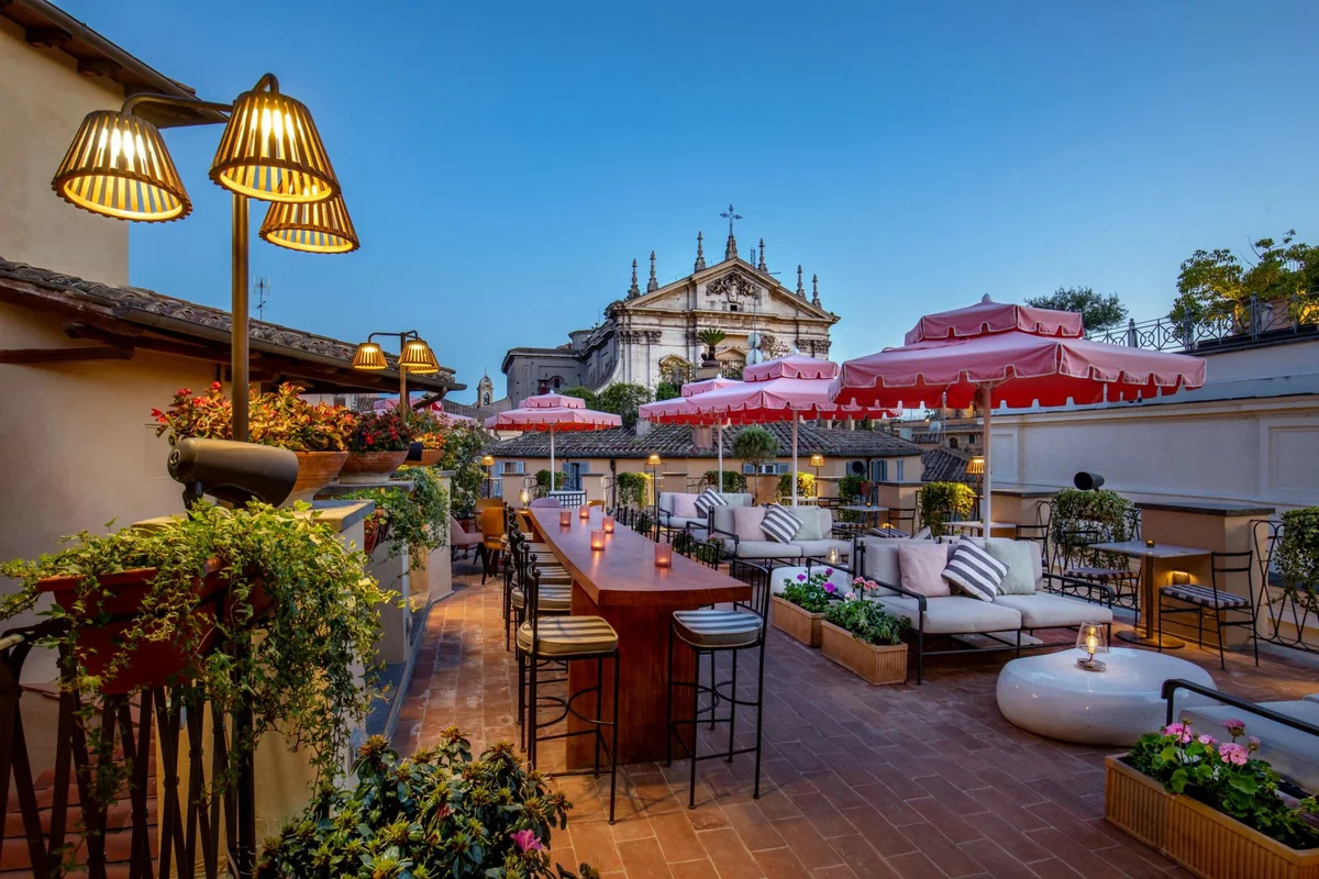 9Hotel Cesari: The Central Roman Base with a Rooftop to Remember