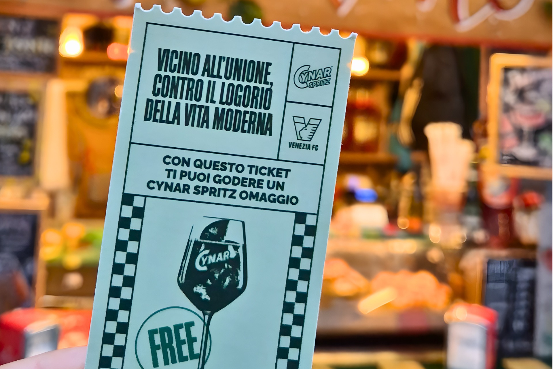 How Venezia and a Local Kiosk-Bar Are Turning Kits into Free Spritz