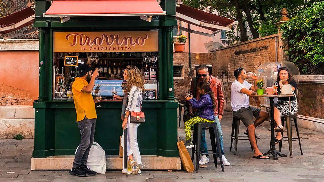 Hitting the Bar… Our Favourite Places for a Drink in the 2025-26 Season
