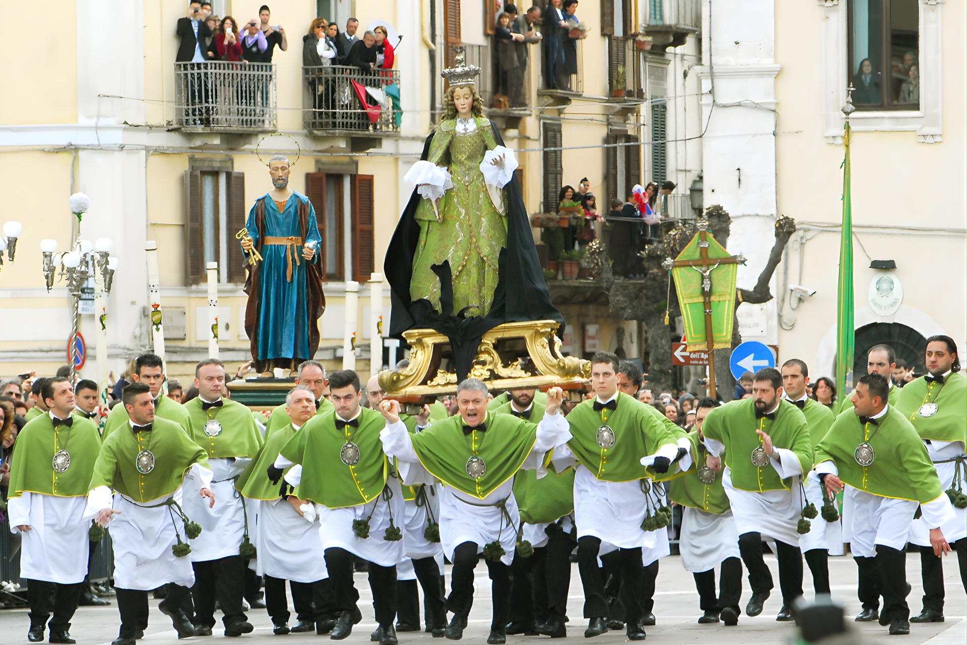 The Art of Italian Easter: Lamb, Coastal Escapes and the Calcio Spirit