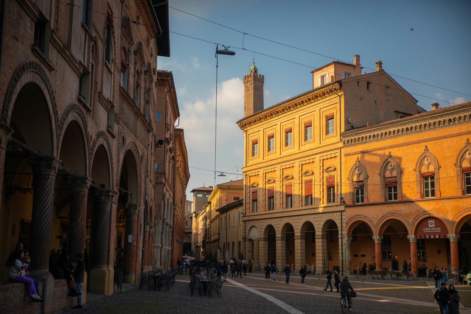 How to Spend 15 Hours in Bologna… a City Worth Getting Lost In