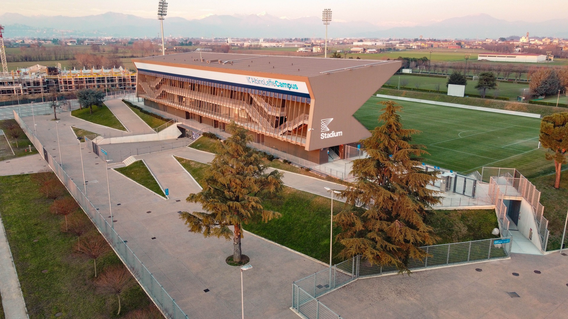 STADIUM Lato