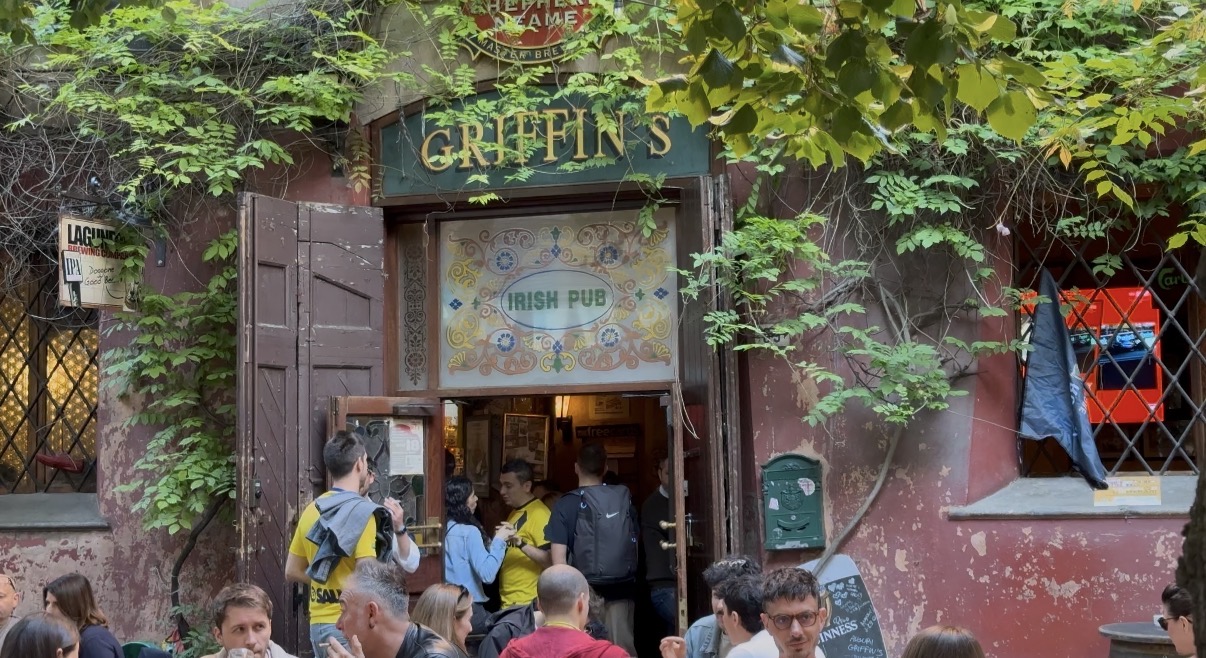 Where to Drink in Modena: Griffin’s Irish Pub