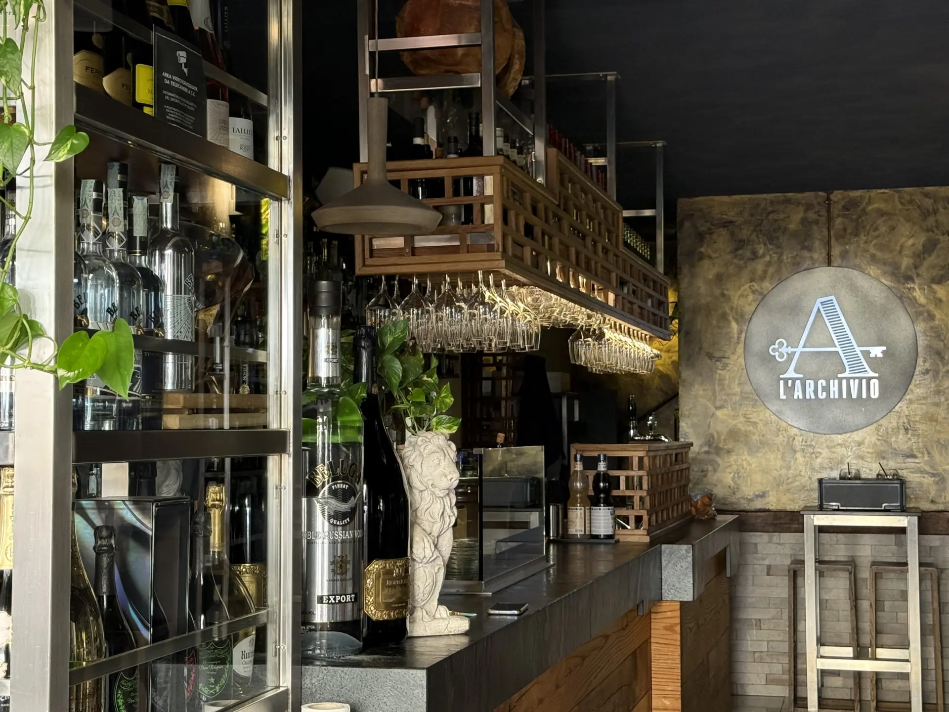 Where To Drink in Modena: L’Archivio