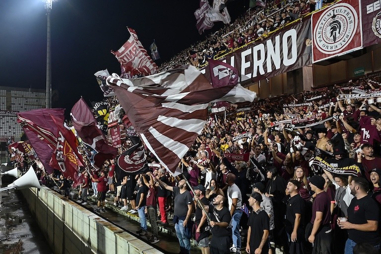 Salernitana Playbook: Your Unrivalled Experience in Loudest Curva in the South